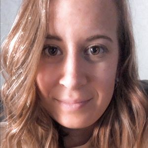 Meet your Posher, Casey